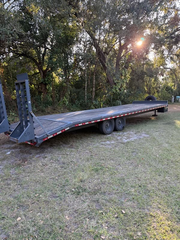 30ft deckover flatbed trailer rental Dover FL - heavy duty equipment hauler Tampa Bay